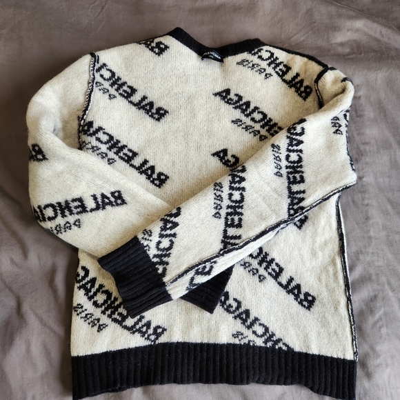 Balanciaga all over wool sweater - Picture 4 of 8